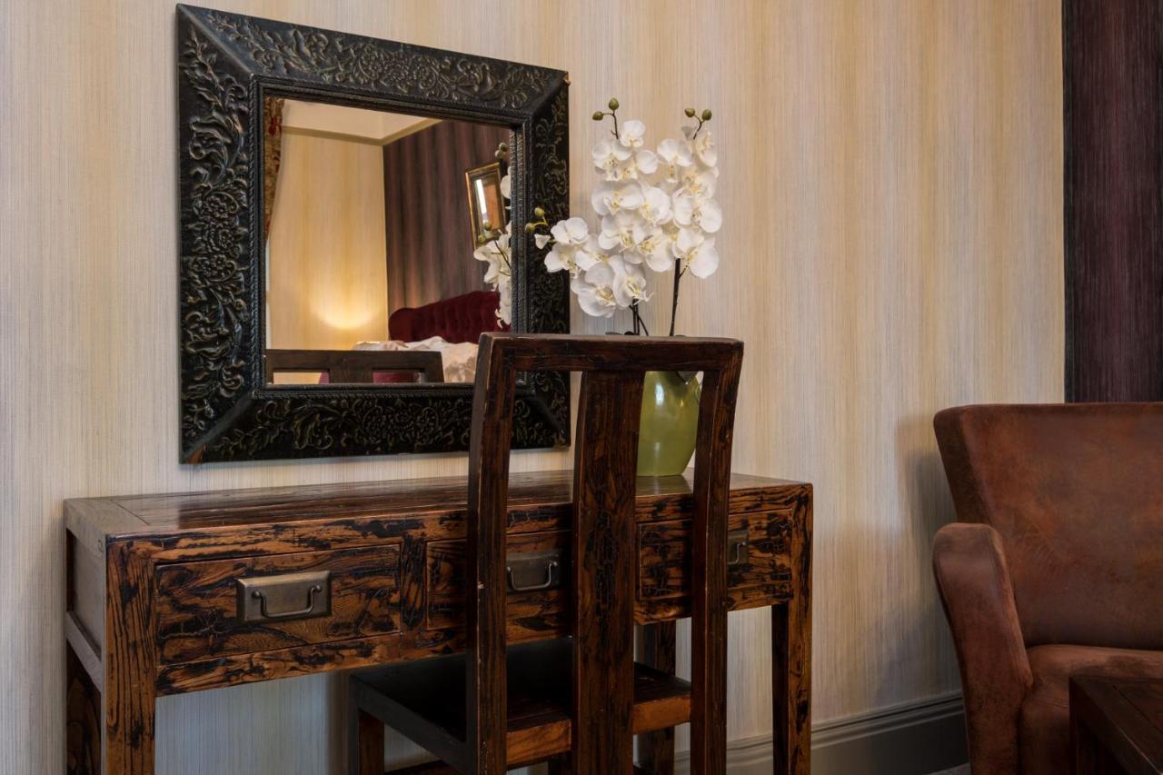 The Howbeck & The Retreat Incl Off-Site Health Club And Parking Ev Point Available ウィンダミア エクステリア 写真
