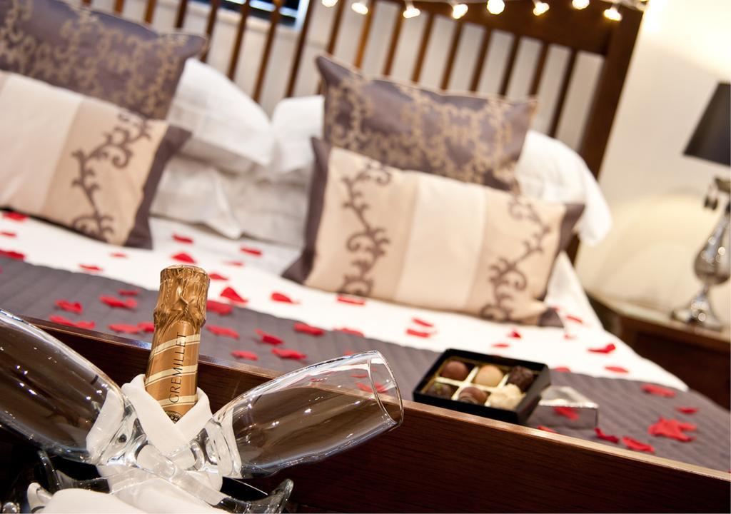 The Howbeck & The Retreat Incl Off-Site Health Club And Parking Ev Point Available ウィンダミア エクステリア 写真